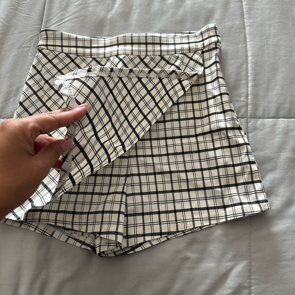 Plaid skort - Picture 2 of 4
